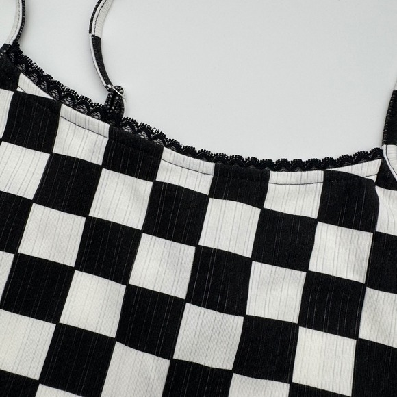 Forever 21 Women Black White Checkerboard Ribbed Lace Trim Cami Crop Top Large - Picture 2 of 4